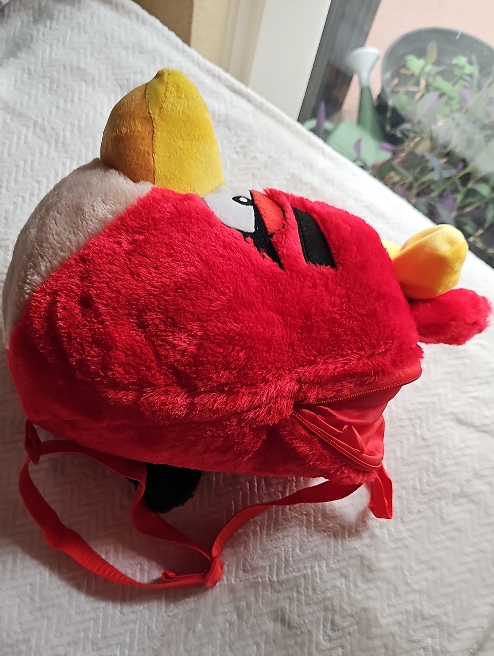 NWOT official Rovio Angry Birds Female Red Bird plush girls Backpack, Red Straps